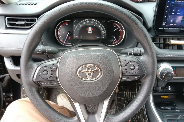 Used Toyota RAV4 2023 2.0L CVT Two-Wheel Drive Fashion Edition Steering Wheel