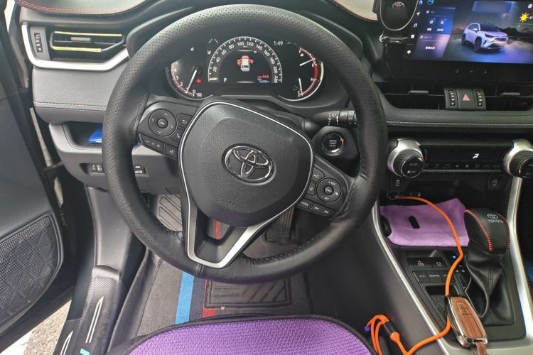 Used Toyota RAV4 2023 2.0L CVT Two-Wheel Drive Fashion Edition Steering Wheel