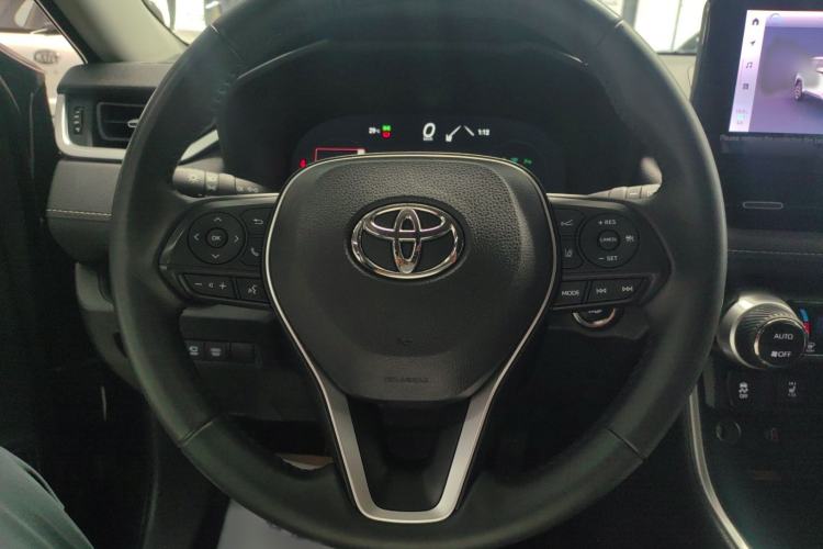 Used Toyota RAV4 2023 2.0L CVT Two-Wheel Drive Fashion Plus Edition Steering Wheel