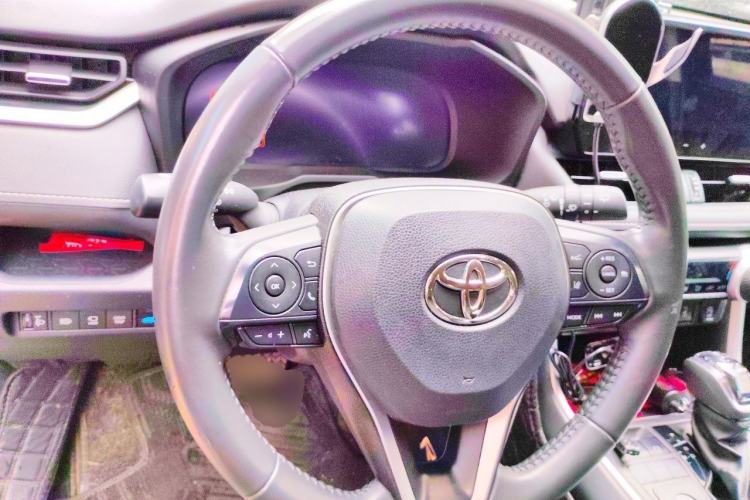 Used Toyota RAV4 2023 2.0L CVT Two-Wheel Drive Fashion Plus Edition Steering Wheel
