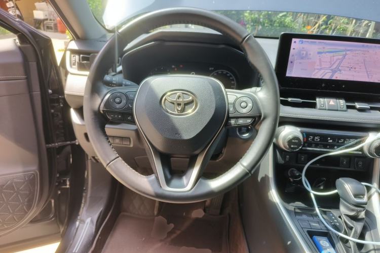 Used Toyota RAV4 2023 2.0L CVT Two-Wheel Drive Fashion Edition Steering Wheel