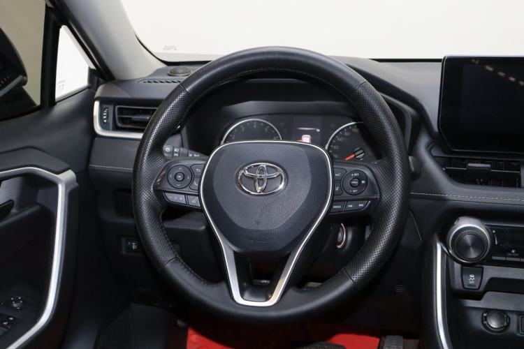 Used Toyota RAV4 2023 2.0L CVT Two-Wheel Drive Urban Edition Steering Wheel