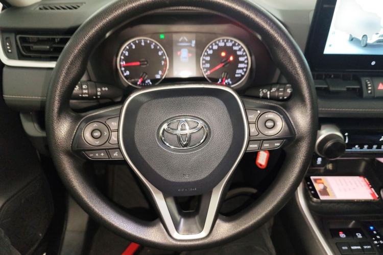 Used Toyota RAV4 2023 2.0L CVT Two-Wheel Drive Urban Edition Steering Wheel