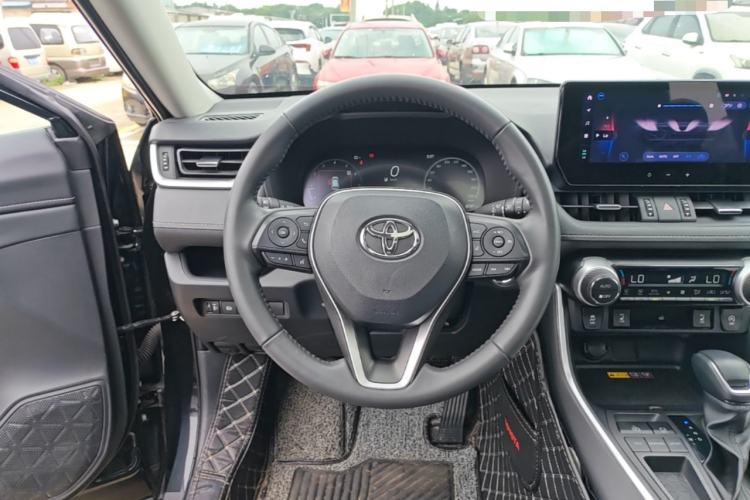 Used Toyota RAV4 2023 2.0L CVT Two-Wheel Drive Fashion Plus Edition Steering Wheel