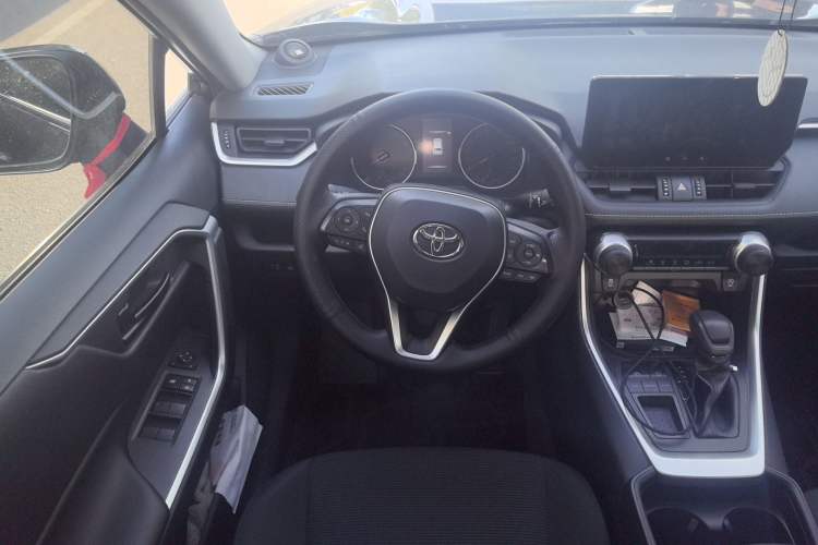 Used Toyota RAV4 2023 2.0L CVT Two-Wheel Drive Urban Edition Steering Wheel