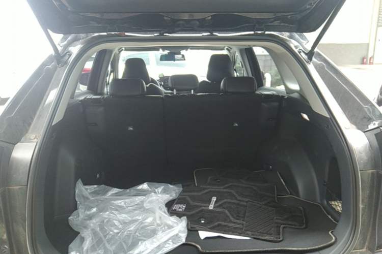 Used Toyota RAV4 2023 2.0L CVT Two-Wheel Drive Fashion Edition Trunk