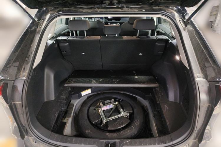 Used Toyota RAV4 2023 Dual-Motor 2.5L E-CVT Two-Wheel Drive Elite Edition Trunk