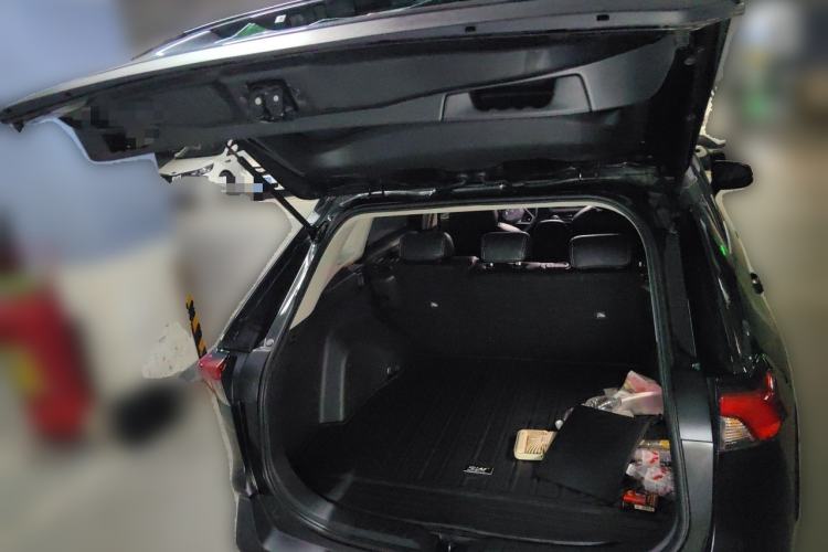 Used Toyota RAV4 2023 2.0L CVT Two-Wheel Drive Urban Edition Trunk