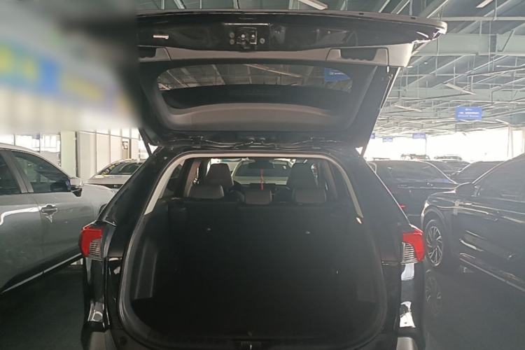 Used Toyota RAV4 2023 2.0L CVT Two-Wheel Drive Fashion Plus Edition Trunk
