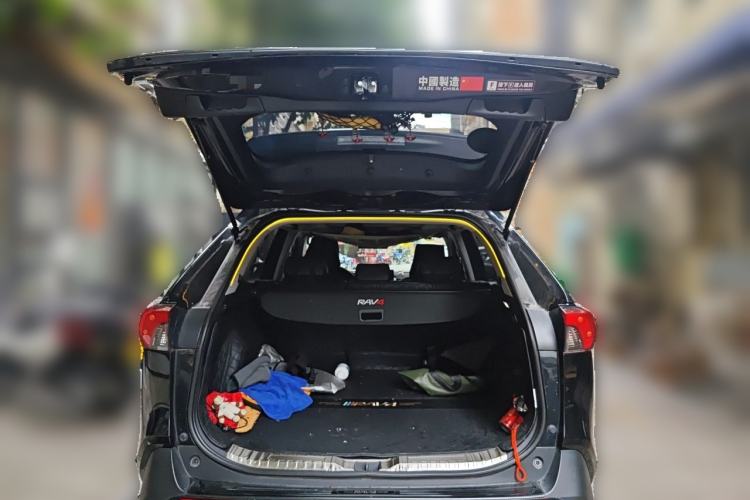 Used Toyota RAV4 2023 2.0L CVT Two-Wheel Drive Fashion Plus Edition Trunk