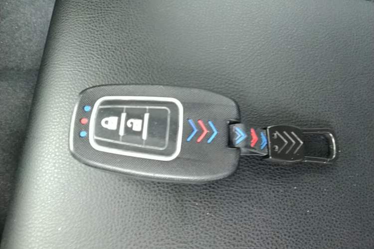 Used Toyota RAV4 2023 2.0L CVT Two-Wheel Drive Fashion Edition Vehicle Key
