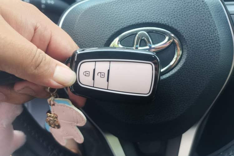 Used Toyota RAV4 2023 2.0L CVT Two-Wheel Drive Fashion Plus Edition Vehicle Key