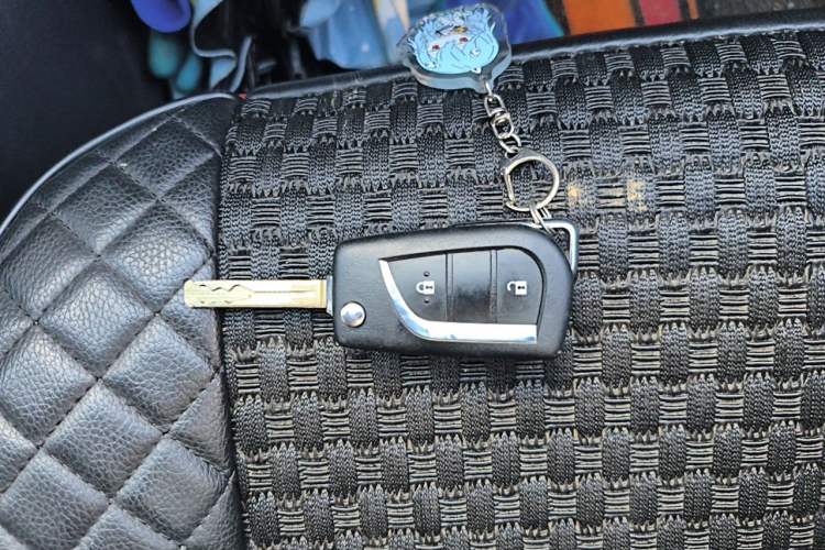 Used Toyota RAV4 2023 2.0L CVT Two-Wheel Drive Fashion Edition Vehicle Key