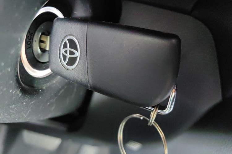 Used Toyota RAV4 2023 2.0L CVT Two-Wheel Drive Urban Edition Vehicle Key