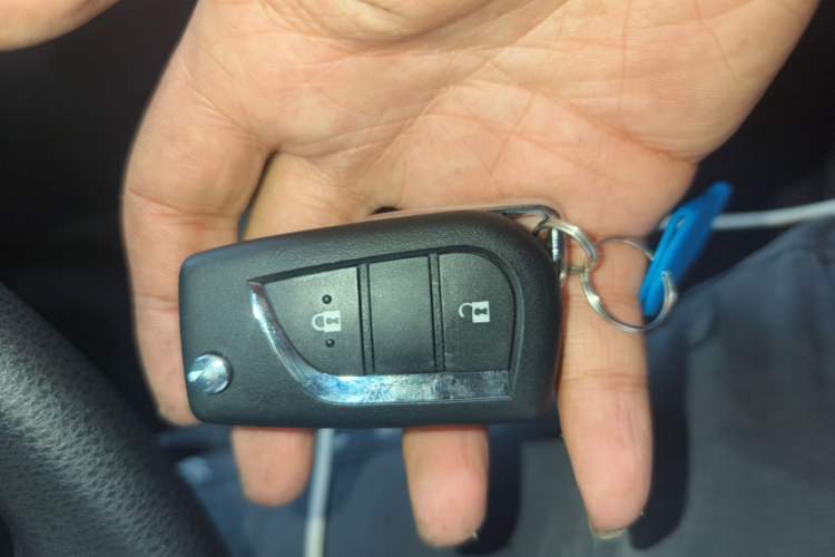 Used Toyota RAV4 2023 2.0L CVT Two-Wheel Drive Urban Edition Vehicle Key
