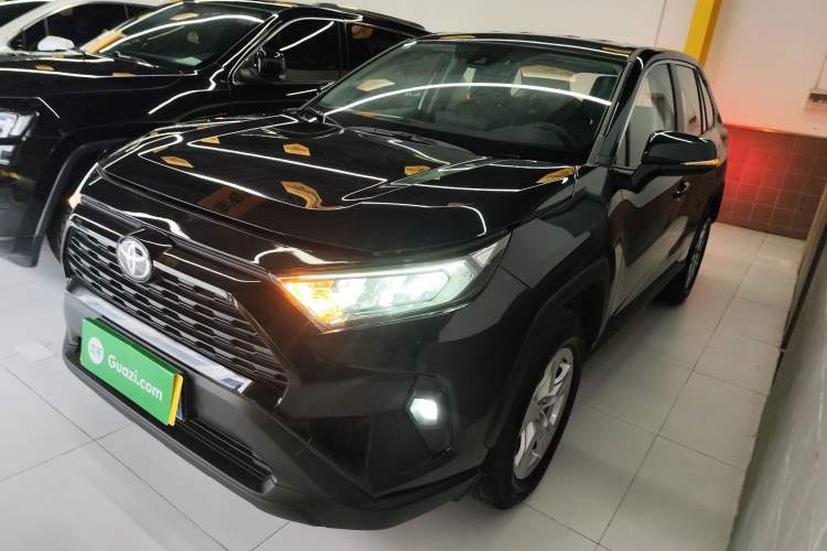 Used Toyota RAV4 2023 2.0L CVT Two-Wheel Drive Urban Edition Guazi used car, China used car export, Used car for sale, Used cars, Cheapest cars for sale