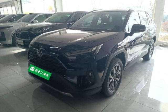 Used Toyota RAV4 2023 2.0L CVT Two-Wheel Drive Fashion Plus Edition