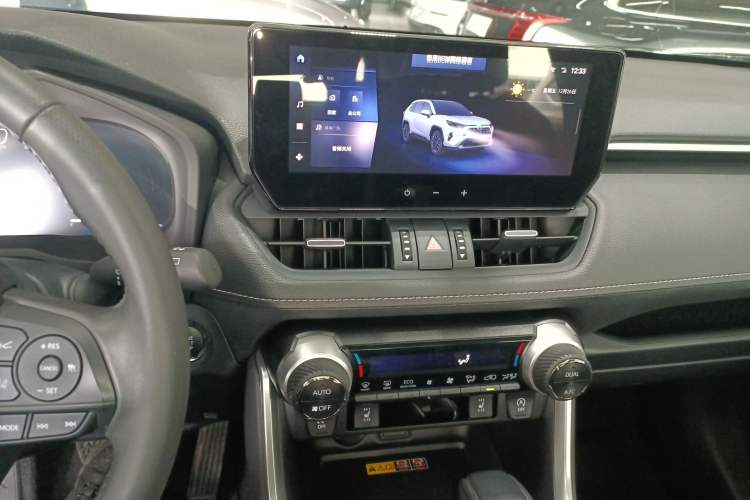 Used Toyota RAV4 2023 2.0L CVT Two-Wheel Drive Fashion Plus Edition Audio And AC Panel