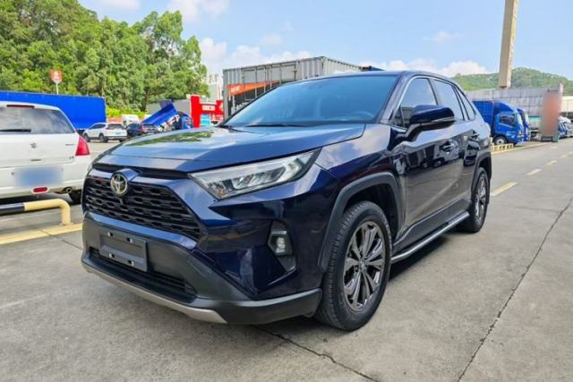 Used Toyota RAV4 2023 2.0L CVT Two-Wheel Drive Fashion Edition
