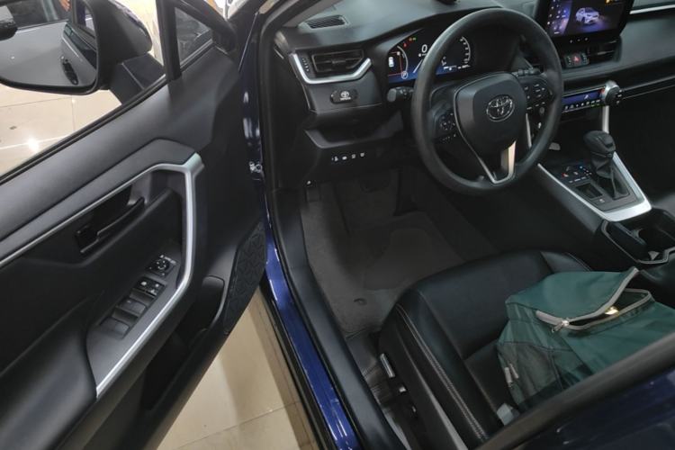 Used Toyota RAV4 2023 Dual-Motor 2.5L E-CVT Two-Wheel Drive Elite Edition Driver Seat