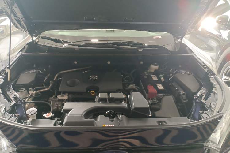 Used Toyota RAV4 2023 2.0L CVT Two-Wheel Drive Fashion Plus Edition Engine Bay
