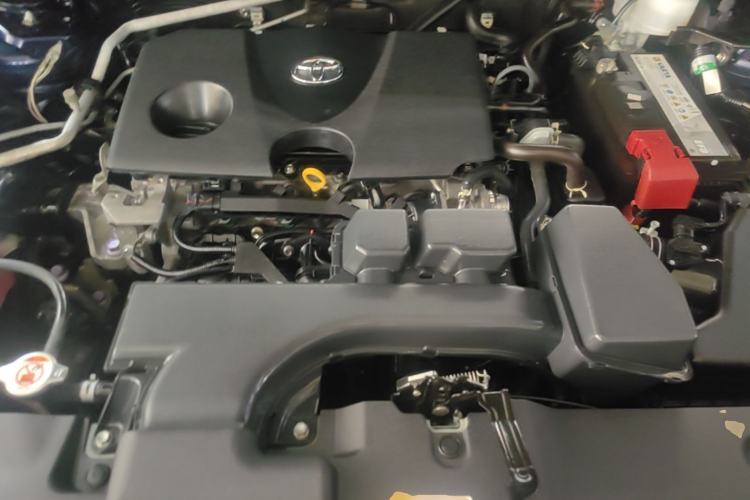 Used Toyota RAV4 2023 2.0L CVT Two-Wheel Drive Fashion Plus Edition Engine Bay