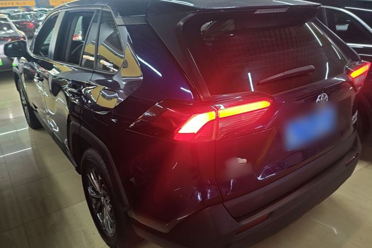 Used Toyota RAV4 2023 Dual-Motor 2.5L E-CVT Two-Wheel Drive Elite Edition Exterior 2