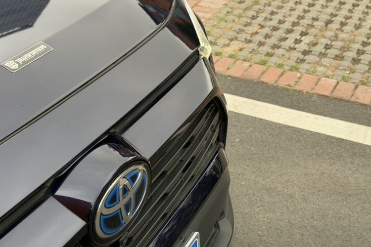 Used Toyota RAV4 2023 Dual-Engine 2.5L E-CVT Two-Wheel Drive Elite Plus Edition Exterior 3