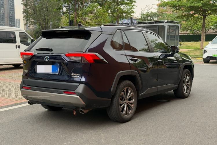 Used Toyota RAV4 2023 Dual-Engine 2.5L E-CVT Two-Wheel Drive Elite Plus Edition Exterior 4