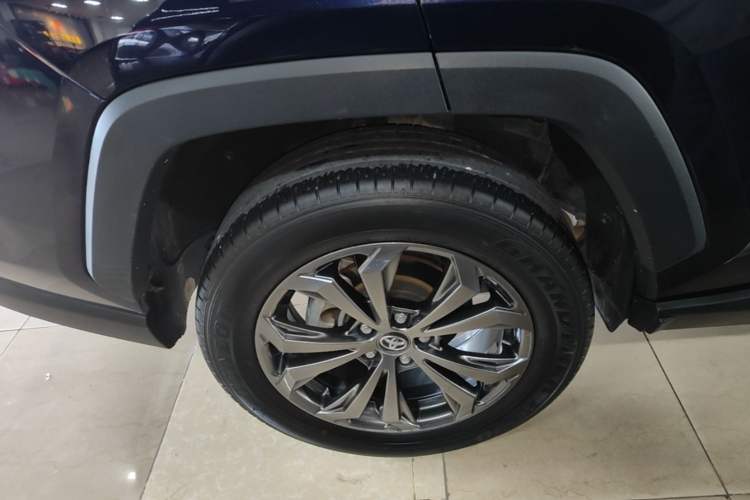 Used Toyota RAV4 2023 Dual-Motor 2.5L E-CVT Two-Wheel Drive Elite Edition Exterior 5