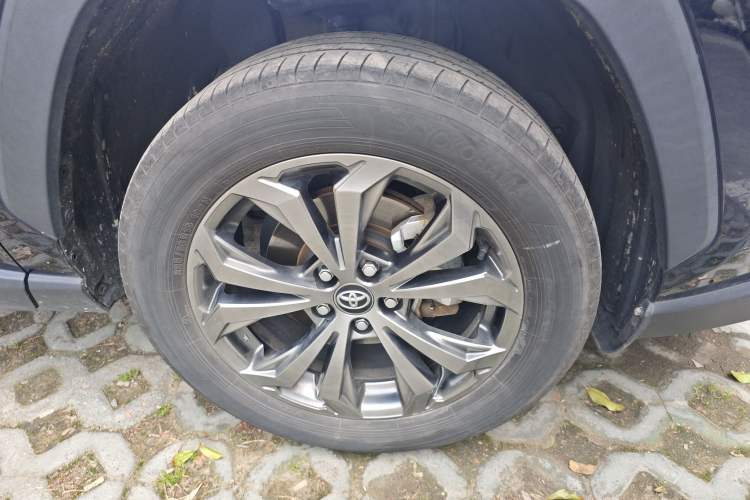 Used Toyota RAV4 2023 Dual-Engine 2.5L E-CVT Two-Wheel Drive Elite Plus Edition Exterior 7