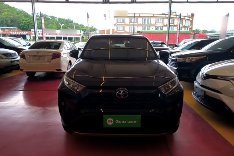 Used Toyota RAV4 2023 2.0L CVT Two-Wheel Drive Fashion Edition Front
