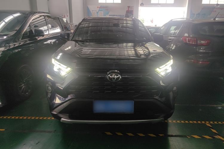 Used Toyota RAV4 2023 2.0L CVT Two-Wheel Drive Fashion Plus Edition Front