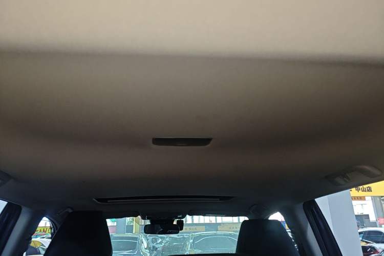 Used Toyota RAV4 2023 Dual-Motor 2.5L E-CVT Two-Wheel Drive Elite Edition Headliner