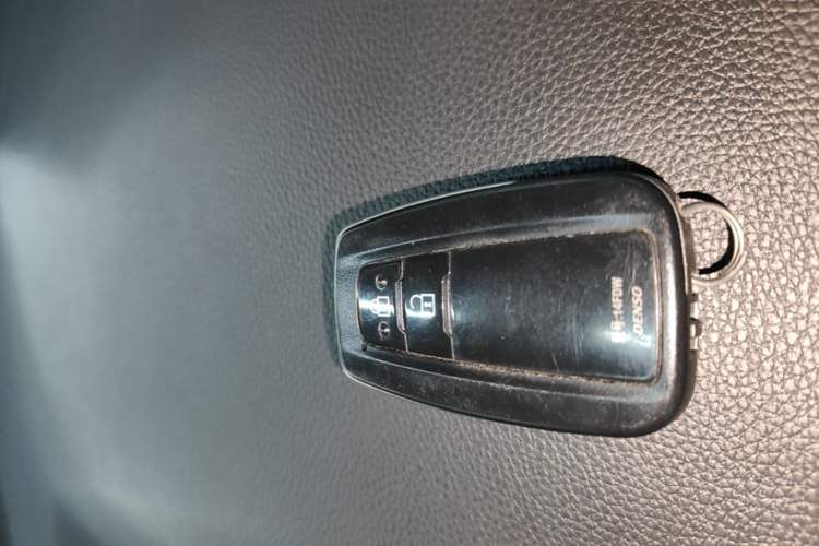 Used Toyota RAV4 2023 Dual-Motor 2.5L E-CVT Two-Wheel Drive Elite Edition Interior 1