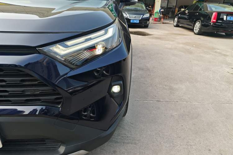 Used Toyota RAV4 2023 Dual-Engine 2.5L E-CVT Two-Wheel Drive Elite Plus Edition Left Front Headlight