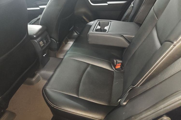Used Toyota RAV4 2023 Dual-Motor 2.5L E-CVT Two-Wheel Drive Elite Edition Left Rear Seat