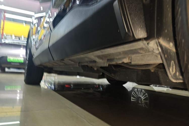 Used Toyota RAV4 2023 Dual-Motor 2.5L E-CVT Two-Wheel Drive Elite Edition Left Side Sill