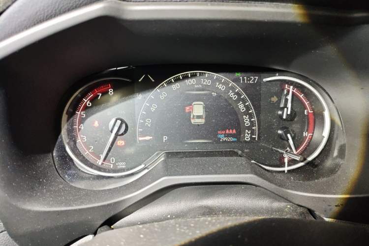 Used Toyota RAV4 2023 2.0L CVT Two-Wheel Drive Fashion Edition Odometer Close Up