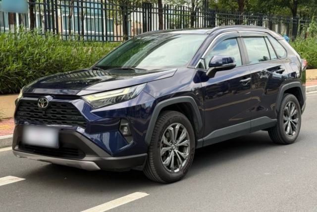 Used Toyota RAV4 2023 2.0L CVT Two-Wheel Drive Fashion Plus Edition