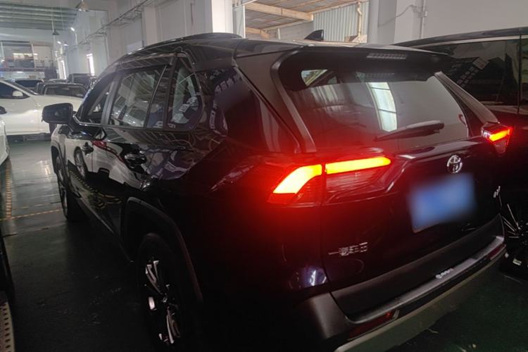 Used Toyota RAV4 2023 2.0L CVT Two-Wheel Drive Fashion Plus Edition Rear Left 45 Deg