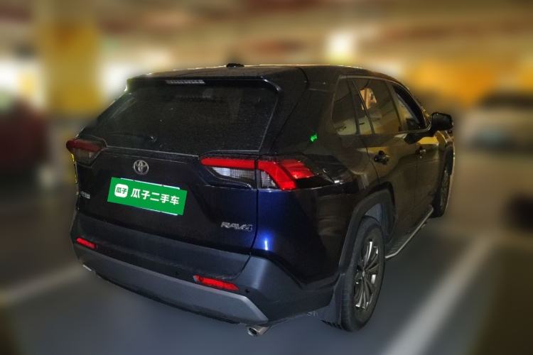 Used Toyota RAV4 2023 2.0L CVT Two-Wheel Drive Fashion Edition Rear Right 45 Deg