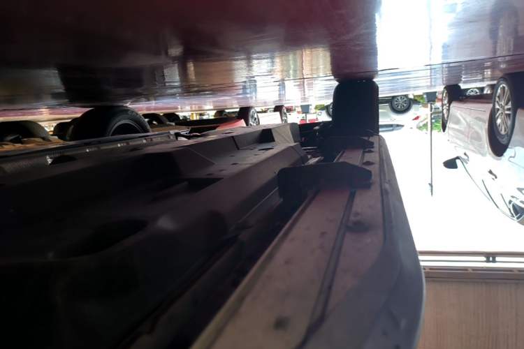 Used Toyota RAV4 2023 2.0L CVT Two-Wheel Drive Fashion Edition Right Side Sill