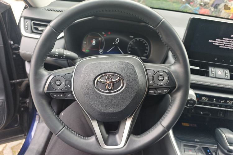 Used Toyota RAV4 2023 Dual-Engine 2.5L E-CVT Two-Wheel Drive Elite Plus Edition Steering Wheel