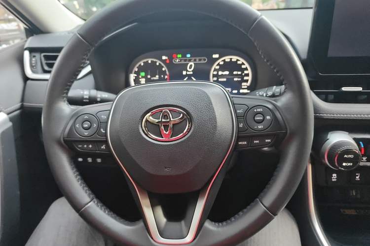 Used Toyota RAV4 2023 2.0L CVT Two-Wheel Drive Fashion Plus Edition Steering Wheel