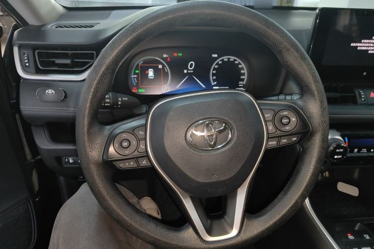 Used Toyota RAV4 2023 Dual-Motor 2.5L E-CVT Two-Wheel Drive Elite Edition Steering Wheel