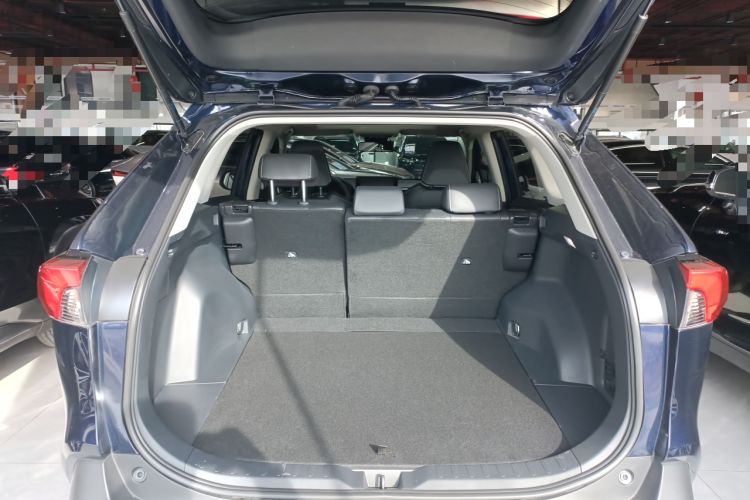 Used Toyota RAV4 2023 2.0L CVT Two-Wheel Drive Fashion Plus Edition Trunk