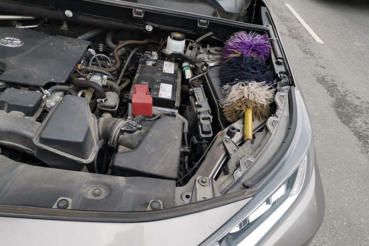 Used Toyota RAV4 2023 2.0L CVT Two-Wheel Drive Fashion Edition Engine Bay Left