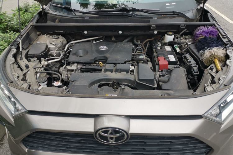 Used Toyota RAV4 2023 2.0L CVT Two-Wheel Drive Fashion Edition Engine Bay