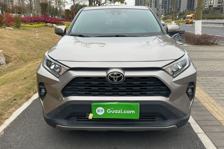 Used Toyota RAV4 2023 2.0L CVT Two-Wheel Drive Fashion Edition Exterior 1